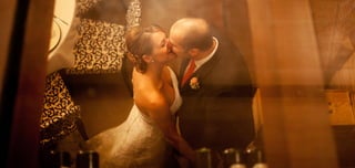 Fotowedding ofrece el mejor precio para 2012 con su promocion de reportaje de boda en usb para Madrid