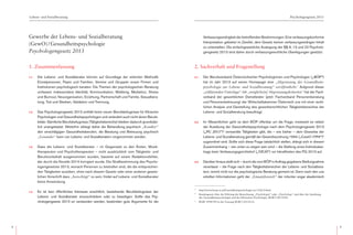 8
Lebens- und Sozialberatung Psychologengesetz 2013
9
Gewerbe der Lebens- und Sozialberatung
(GewO) /Gesundheitspsychologie
Psychologengesetz 2013
1. Zusammenfassung
1.1	 Die Lebens- und Sozialberater können auf Grundlage der erlernten Methodik
Einzelpersonen, Paare und Familien, Vereine und Gruppen sowie Firmen und
Institutionen psychologisch beraten. Die Themen der psychologischen Beratung
umfassen insbesondere Identität, Kommunikation, Mobbing, Mediation, Stress
und Burnout, Neuorganisation, Erziehung, Partnerschaft und Familie, Sexualbera-
tung, Tod und Sterben, Validation und Trennung.
1.2	 Das Psychologengesetz 2013 enthält keine neuen Berufsbefugnisse für Klinische
Psychologen und Gesundheitspsychologen und verändert auch nicht deren Berufs-
bilder. Sämtliche Berufsbefugnisse (Tätigkeitsbereiche) bleiben dadurch grundsätz-
lich unangetastet. Weiterhin obliegt daher die Behandlung psychisch „Kranker“
den einschlägigen Gesundheitsberufen; die Beratung und Betreuung psychisch
„Gesunder“ kann von Lebens- und Sozialberatern vorgenommen werden.
1.3	 Dass die Lebens- und Sozialberater – im Gegensatz zu den Ärzten, Musik-
therapeuten und Psychotherapeuten – nicht ausdrücklich vom Tätigkeits- und
Berufsvorbehalt ausgenommen wurden, basierte auf einem Redaktionsfehler,
der durch die Novelle 2014 korrigiert wurde. Die Strafbestimmung des Psycho-
logengesetzes 2013, wonach Personen zu bestrafen sind, die die entsprechen-
den Tätigkeiten ausüben, ohne nach diesem Gesetz oder einer anderen gesetz-
lichen Vorschrift dazu „berechtigt“ zu sein, findet auf Lebens- und Sozialberater
keine Anwendung.
1.4	 Es ist kein öffentliches Interesse ersichtlich, bestehende Berufsbefugnisse der
Lebens- und Sozialberater einzuschränken oder zu beseitigen. Sollte das Psy-
chologen​gesetz 2013 so verstanden werden, bestünden gute Argumente für die
Verfassungswidrigkeit der betreffenden Bestimmungen. Eine verfassungskonforme
Interpretation gebietet im Zweifel, dem Gesetz keinen verfassungswidrigen Inhalt
zu unterstellen. Die einfachgesetzliche Auslegung der §§ 6, 13 und 22 Psycholo-
gengesetz 2013 sind daher durch verfassungsrechtliche Überlegungen gestützt.
2. Sachverhalt und Fragestellung
2.1	 Der Berufsverband Österreichischer Psychologinnen und Psychologen („BÖP“)
hat im Jahr 2013 auf seiner Homepage eine „Abgrenzung der Gesundheits-
psychologie zur Lebens- und Sozialberatung“ veröffentlicht.1
Aufgrund dieser
„erklärenden Unterlage“ mit „mögliche[n] Abgrenzungskriterien“ hat der Fach-
verband der gewerblichen Dienstleister (jetzt: Fachverband Personenberatung
und Personenbetreuung) der Wirtschaftskammer Österreich uns mit einer recht-
lichen Analyse und Darstellung des gewerberechtlichen Tätigkeitsbereiches der
Lebens- und Sozialberatung beauftragt.
2.2	 Im Wesentlichen geht es dem BÖP offenbar um die Frage, inwieweit es neben
der Ausübung der Gesundheitspsychologie nach dem Psychologengesetz 2013
(„PG 2013“)2
verwandte Tätigkeiten gibt, die – wie bisher – dem Gewerbe der
Lebens- und Sozialberatung gemäß der Gewerbeordnung 1994 („GewO 1994“)3
zugeordnet sind. Sollte sich diese Frage tatsächlich stellen, drängt sich in diesem
Zusammenhang – wie unten zu zeigen sein wird – die Stellung eines Individualan-
trags beim Verfassungsgerichtshof („VfGH“) vor Inkrafttreten des PG 2013 auf.
2.3	 Darüber hinaus stellt sich – durch die vom BÖP in Auftrag gegebene Stellungnahme
veranlasst – die Frage nach den Tätigkeitsbereichen der Lebens- und Sozialbera-
tern, womit nicht nur die psychologische Beratung gemeint ist. Denn nach den uns
erteilten Informationen geht der „Einsatzbereich“ der mitunter sogar akademisch
1
	 http://www.boep.or.at/Gesundheitspsychologie-un.1106.0.html.
2
	 Bundesgesetz über die Führung der Bezeichnung „Psychologin“ oder „Psychologe“ und über die Ausübung
der Gesundheitspsychologie und der Klinischen Psychologie, BGBl I 2013/182.
3	
BGBl 1994/194 in der Fassung BGBl I 2013/212.
 
