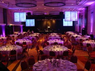 Mercedez Benz Hilton