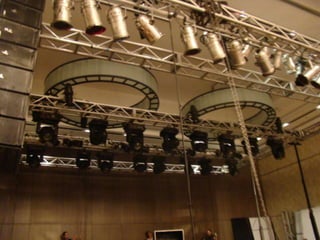 Mercedez Benz Hilton