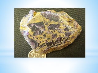 BRECHA HIDROTERMAL MONOMINERÁLICA DE UN DEPOSITO DE ORO,
EL CEMENTO ES DE CUARZO Y LIMONITA
 