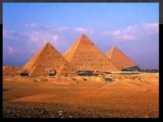 Ang ilan sa halimbawa nito ay
ang Great Pyramid ni Khufu
o Cheops sa Giza na naitayo
noong 2600 B.C.E. Ito ay may
lawak na 5.3 ektarya at may
taas na 147 metro.
 