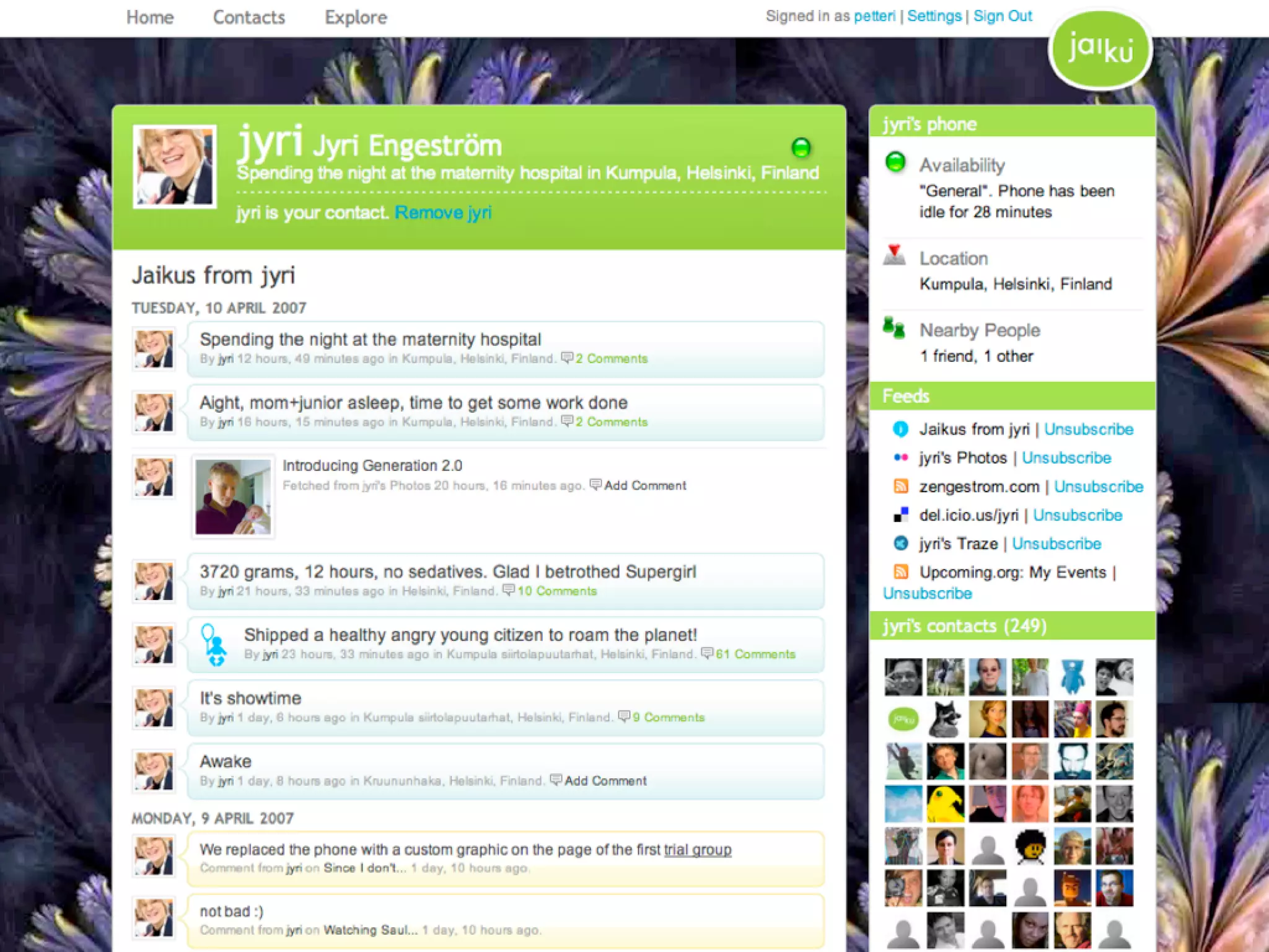 Microblogging: Tiny social objects. On the future of participatory media