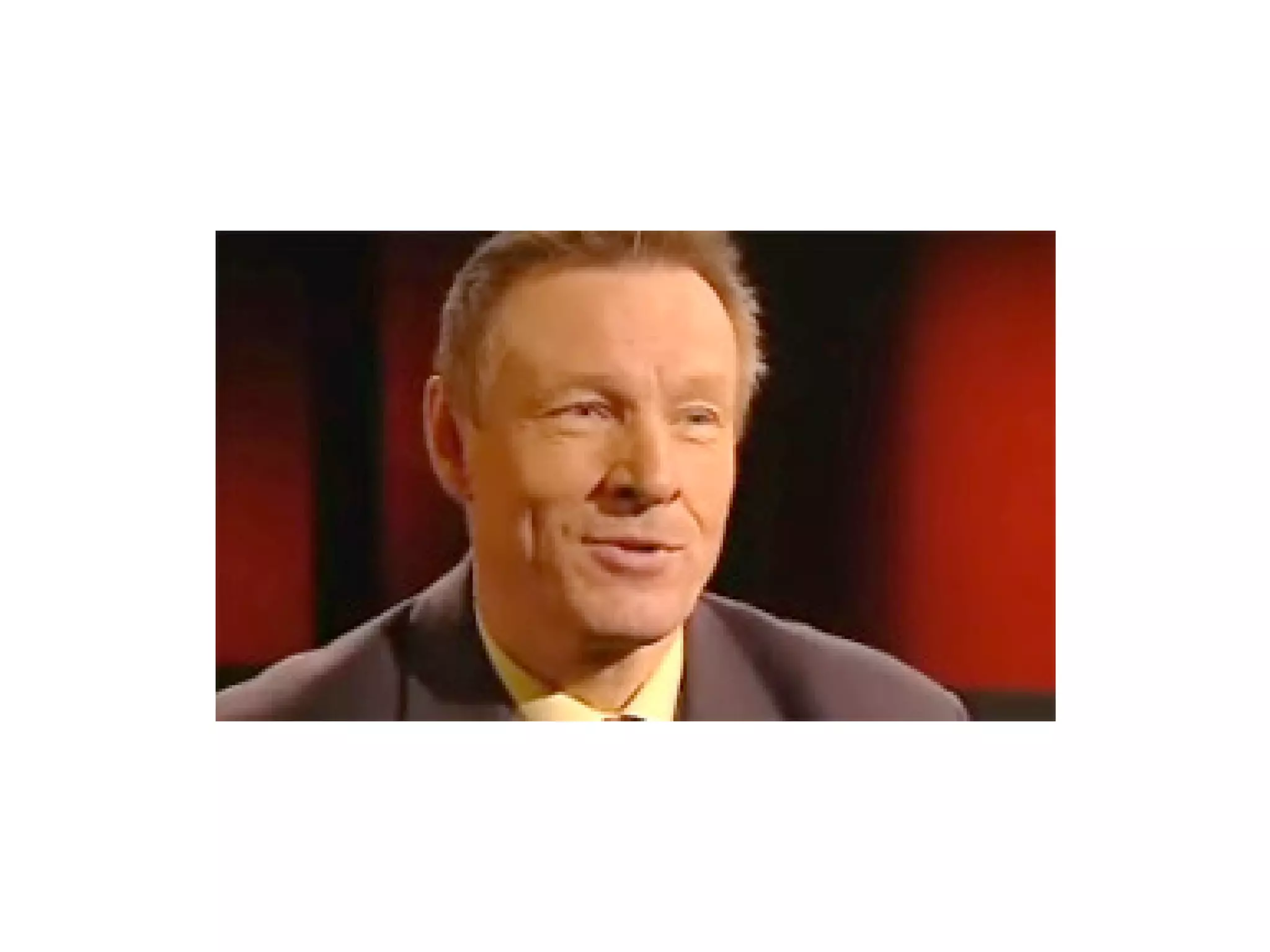 Microblogging: Tiny social objects. On the future of participatory media