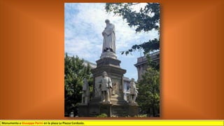 Monumento a Giuseppe Parini en la plaza La Piazza Cordusio.
 