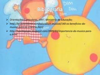 Segunda-Feira – Início do projecto	Iniciaremos o nosso mini-projecto por expor ao grupo de crianças, em conversa de manta, o trabalho que iremos elaborar durante a semana. Iremos apresentar alguns instrumentos musicais e de seguida alguns materiais que podemos utilizar para a construção dos “nossos” instrumentos musicais. Como iremos também utilizar materiais recicláveis, o tema da reciclagem será abordado de uma forma indirecta. Demonstração de alguns exemplos de instrumentos feitos com materiais recicláveis.	RecursosInstrumentos musicais;