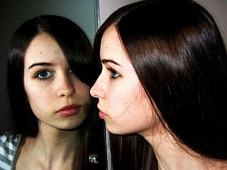 Mirror portraits (v.m.) 2