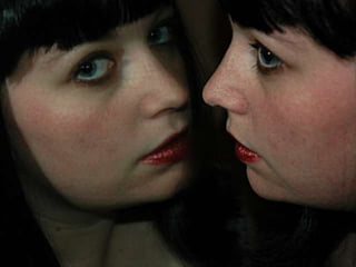Mirror portraits (v.m.) 2