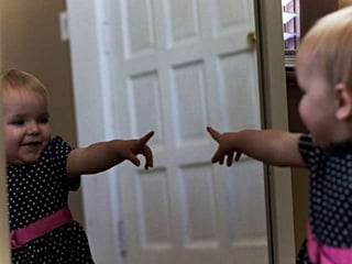 Mirror portraits (v.m.) 2