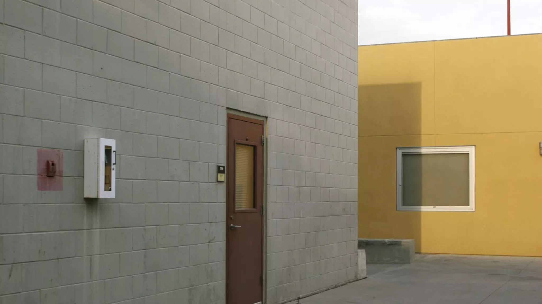 Mirror’s Edge
• <color pics from rio>
 