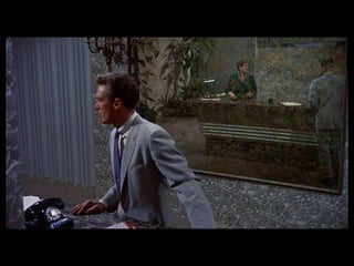 Mise en scene written on the wind