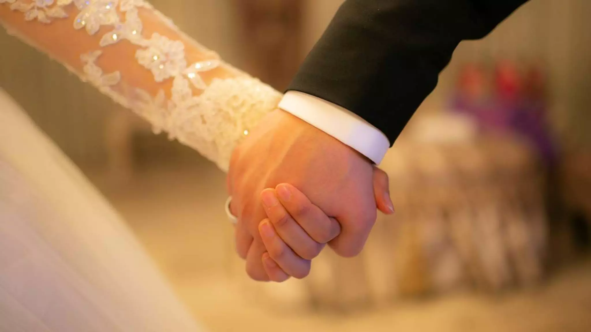 #CMWorld
• PICTURE OF WEDDING
 