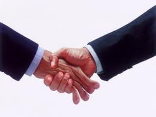 Non-Verbal Communicatons
Mohammad Tawfi
#WiiiCourses
http:////WiiiCoursesWWiiiSpacesWcom
 