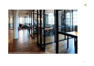 17
https://upload.wikimedia.org/wikipedia/commons/3/3c/Blick-ins-Buero.jpg
 