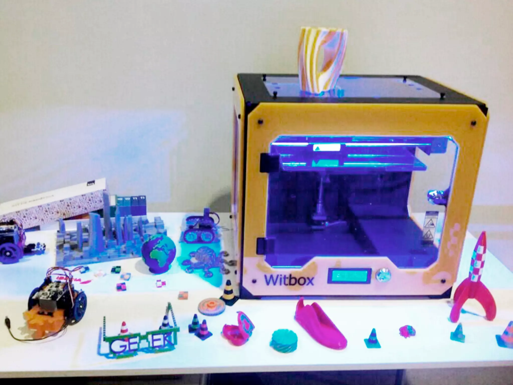 @polvallssoler! slideshare.net/polvallssoler!linkedin.com/in/polvallssoler!
 