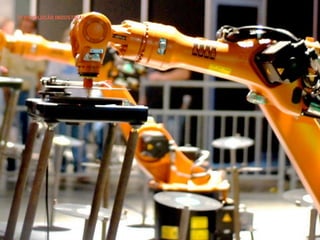 01/ INTRODUÇÃO:   O MUNDO HIPERCONECTADO



4ª REVOLUÇÃO INDUSTRIAL ?
      1990 - HOJE

      Também chamada revolução digital,
      radicalização da informática, decadência
      da economia industrial, sociedade conectada
      (sociedade da informação), ampliação do
      mercado de serviços.
 