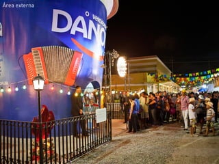 Área externa
+ Vitrine
 