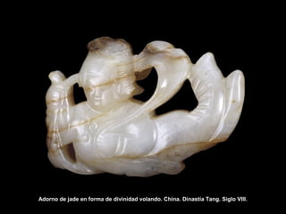 Adorno de jade en forma de divinidad volando. China. Dinastía Tang. Siglo VIII.
 