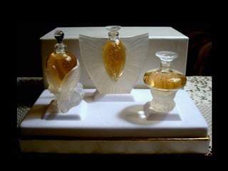 René Lalique nació el
6 de abril de 1860
en Ay (Marne)
y comenzó su aprendizaje
a los 16 años en una
joyería parisina.
Con...