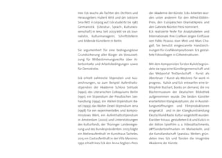 Ines Eck wuchs als Tochter des Dichters und
Herausgebers Hubert Witt und der Lektorin
Sina Witt in Leipzig auf. Eck studierte bis 1987
Germanistik (Literatur-, Sprach-, Kulturwis-
senschaft) in Jena. Seit 2003 lebt sie als Jour-
nalistin, Kulturmanagerin, Schriftstellerin
und bildende Künstlerin in Berlin.
Sie argumentiert für eine bedingungslose
Grundsicherung aller Bürger als Vorausset-
zung für Mitbestimmungsrechte über Ar-
beitsinhalte und Arbeitsbedingungen sowie
für Demokratie.
Eck erhielt zahlreiche Stipendien und Aus-
zeichnungen, so zum Beispiel Aufenthalts-
stipendien der Akademie Schloss Solitude
(1990), des Literarischen Colloquiums Berlin
(1991), ein Stipendium der Preußischen See-
handlung (1994), ein Atelier-Stipendium Ba-
sel (1999), das Walter-Dexel-Stipendium Jena
(1998) für ein experimentelles und kompro-
missloses Werk, ein Aufenthaltsstipendium
in Amsterdam (2000) und Unterstützungen
des Kulturfonds, der Thüringer Landesregie-
rung und des Bundespräsidenten.2003 folgte
ein Atelieraufenthalt im Kunsthaus Tacheles,
2015 ein Gastaufenthalt in der Villa Massimo.
1992 erhielt Ines Eck den Anna-Seghers-Preis
der Akademie der Künste. Ecks Arbeiten wur-
den unter anderem für den Alfred-Döblin-
Preis, den Europäischen Dramatikpreis und
den Gabriele Münter Preis nominiert.
Eck realisierte Texte für Analphabeten und
Internationale. Ihre Grafiken zeigen Einflüsse
von Pablo Picasso, Joan Miró und Marc Cha-
gall. Sie benutzt eingescannte Handzeich-
nungen für Grafikkompositionen. Eck gestal-
tete Fotocollagen in Gitterstrukturen.
Mit dem Komponisten Torsten Kulick begrün-
dete sie 1992 eine Künstlergemeinschaft und
das Webportal Textlandschaft - Kunst als
Abenteuer / Kunst als Weckreiz für work in
progress. Kulick und Eck entwarfen eine bi-
bliophile Buchart, books on demand, die ins
Büchermuseum der Deutschen Bibliothek
aufgenommen wurde. Die beiden Künstler
erarbeiteten Klangskulpturen, die in Ausstel-
lungseröffnungen und Filmproduktionen
eingesetzt und in der Klangkunstsendung
Deutschland Radio Kultur vorgestellt wurden.
Darüber hinaus gestalteten Eck und Kulick in
der Aktion SpielFilm u. a. Videoattachments,
ARTSonderbriefmarken im Mailverkehr, und
die Kunstlandschaft Spandau. Weiters grün-
deten Ines Eck und Torsten die Imaginäre
Akademie der Künste.
 