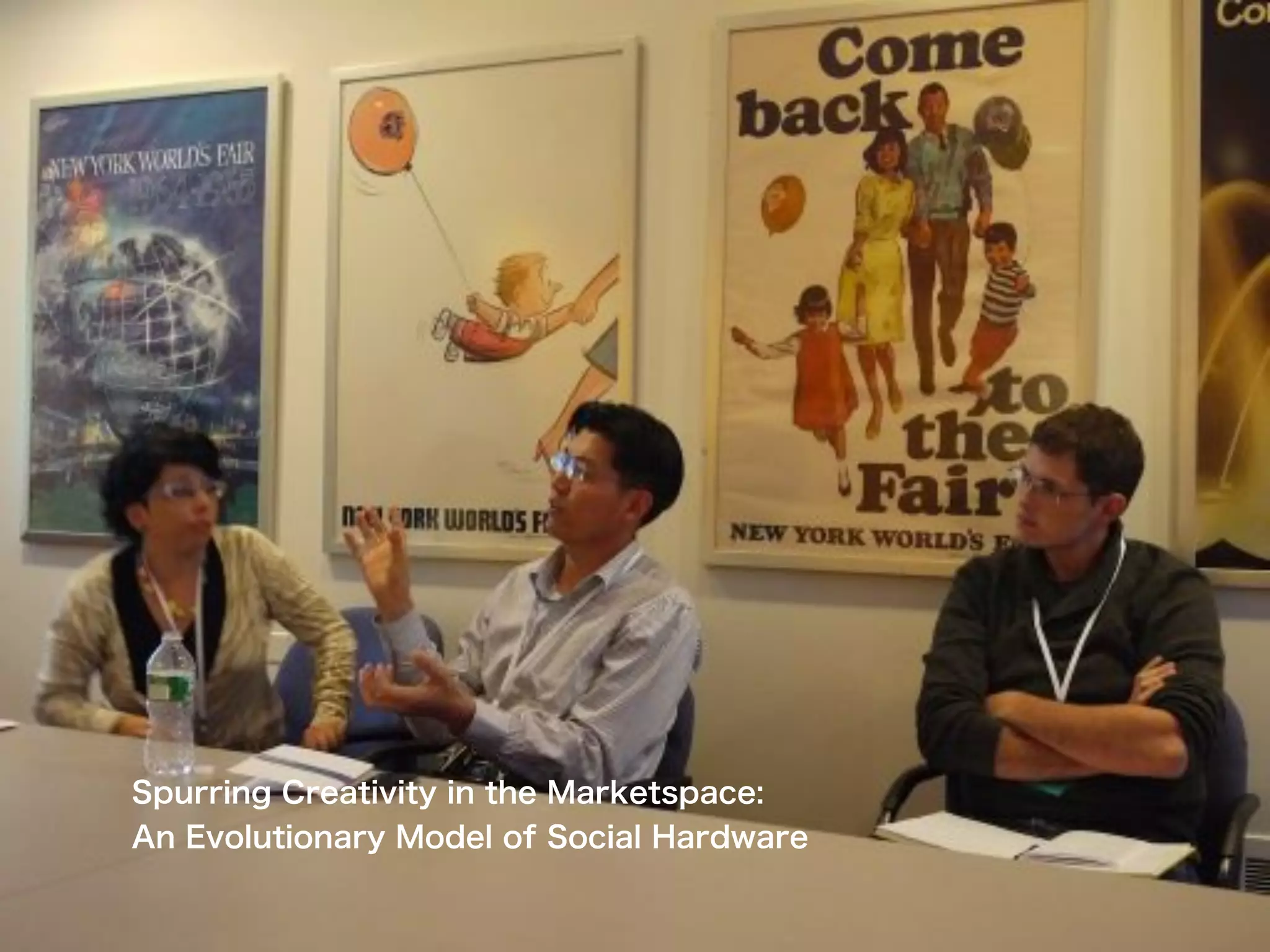 Spurring Creativity in the Marketspace:
An Evolutionary Model of Social Hardware
 