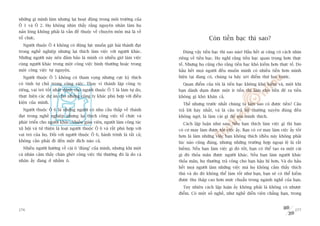 nhûäng gò mònh laâm nhûng laåi hoaåt àöång trong möi trûúâng cuãa
Ö 1 vaâ Ö 2. Hoå khöng nhòn thêëy rùçng nguyïn nhên laâm hoå
naãn loâng khöng phaãi laâ vêën àïì thuöåc vïì chuyïn mön maâ laâ vïì
töí chûác.                                                                                      Coân tiïìn baåc thò sao?
  Ngûúâi thuöåc Ö 4 khöng coá àöång lûåc muöën gùåt haái thaânh àaåt
trong nghïì nghiïåp nhûng laåi thñch laâm viïåc vúái ngûúâi khaác.              Àuáng vêåy tiïìn baåc thò sao naâo! Hêìu hïët ai cuäng coá caách nhòn
Nhûäng ngûúâi naây nïn àaãm baão laâ mònh coá nhiïìu giúâ laâm viïåc          riïng vïì tiïìn baåc. Hoå nghô rùçng tiïìn baåc quan troång hún thûåc
cuâng ngûúâi khaác trong möåt cöng viïåc bònh thûúâng hoùåc trong             tïë. Nhûng hoå cuäng cho rùçng tiïìn baåc khoá kiïëm hún thûåc tïë. Do
möåt cöng viïåc tûå nguyïån.                                                  hêìu hïët moåi ngûúâi àïìu muöën mònh coá nhiïìu tiïìn hún mònh
  Ngûúâi thuöåc Ö 5 khöng coá tham voång nhûng cûåc kyâ thñch                 hiïån taåi àang coá, chuáng ta haäy xeát àiïím thûá hai trûúác.
coá tñnh tûå chuã trong cöng viïåc. Thay vò thaânh lêåp cöng ty                 Quan àiïím cuãa töi laâ tiïìn baåc khöng khoá kiïëm vaâ, möåt khi
riïng, vai troâ töët nhêët daânh cho ngûúâi thuöåc Ö 5 laâ laâm tûå do,       baån daânh duåm àûúåc möåt ñt tiïìn thò laâm cho tiïìn àeã ra tiïìn
thûåc hiïån caác dûå aán cho nhûäng cöng ty khaác phuâ húåp vúái àiïìu        khöng gò khoá khùn caã.
kiïån cuãa mònh.                                                                Thïë nhûng trûúác nhêët chuáng ta laâm sao coá àûúåc tiïìn? Cêu
  Ngûúâi thuöåc Ö 6 laâ nhûäng ngûúâi coá nhu cêìu thêëp vïì thaânh           traã lúâi hay nhêët, vaâ laâ cêu traã lúâi thûúâng xuyïn àuáng àïën
àaåt trong nghïì nghiïåp nhûng laåi thñch cöng viïåc töí chûác vaâ            khöng ngúâ, laâ laâm caái gò àoá maâ mònh thñch.
phaát triïín cho ngûúâi khaác. Nhiïìu giaáo viïn, ngûúâi laâm cöng taác         Caách lêåp luêån nhû sau: Nïëu baån thñch laâm viïåc gò thò baån
xaä höåi vaâ tûâ thiïån laâ loaåi ngûúâi thuöåc Ö 6 vaâ rêët phuâ húåp vúái   coá cú may laâm àûúåc töët viïåc êëy. Baån coá cú may laâm viïåc êëy töët
vai troâ cuãa hoå. Àöëi vúái ngûúâi thuöåc Ö 6, haânh trònh laâ têët caã;     hún laâ laâm nhûäng viïåc baån khöng thñch (àiïìu naây khöng phaãi
khöng cêìn phaãi ài àïën möåt àñch naâo caã.                                  luác naâo cuäng àuáng, nhûng nhûäng trûúâng húåp ngoaåi lïå laâ rêët
  Nhiïìu ngûúâi hûúáng vïì caái ö ‘àuáng’ cuãa mònh, nhûng khi möåt           hiïëm). Nïëu baån laâm viïåc gò àoá töët, baån coá thïí taåo ra möåt caái
caá nhên caãm thêëy chaán gheát cöng viïåc thò thûúâng àoá laâ do caá         gò àoá thoãa maän àûúåc ngûúâi khaác. Nïëu baån laâm ngûúâi khaác
nhên êëy àang úã nhêìm ö.                                                     thoãa maän, hoå thûúâng traã cöng cho baån hêåu hô hún. Vaâ do hêìu
                                                                              hïët moåi ngûúâi laâm nhûäng viïåc maâ hoå khöng caãm thêëy thñch
                                                                              thuá vaâ do àoá khöng thïí laâm töët nhû baån, baån seä coá thïí kiïëm
                                                                              àûúåc thu thêåp cao hún mûác chuêín trong ngaânh nghïì cuãa baån.
                                                                                Tuy nhiïn caách lêåp luêån êëy khöng phaãi laâ khöng coá nhûúåc
                                                                              àiïím. Coá möåt söë nghïì, nhû nghïì diïîn viïn chùèng haån, trong


276                                                                                                                                                277
 