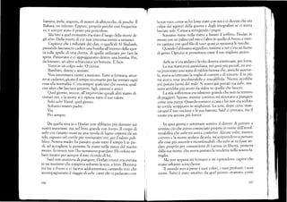 banana, mela, anguria, di avanzi cli albicocche, di pesche. É
Bakara, un inferno. Eppure, proprio perché cosi frequenta-
to, é sempre stato il posto piü pericoloso.
Ma fino a quel momento era stato il luogo della morte de-
gli altri. Della morte di cui non interessa niente a nessuno.
Capitava che i miliziani dei clan, o quelli di Al-Shabaab,
passando lasciassero cadere una bornba all'interno della spor-
ta sulle spalle di una donna, di quelle utllizzate per farela
spesa. Passavano e ci appoggiavano dentro una bclmba. Poi,
da lontano, un altro schiacciava un bottone . F, bum.
Venti in un colpo solo, O trenta.
Bambini, donne e anziani.
Non interessava niente a nessuno. Tumo si fermava, attor-
no ai cadaveri, giusto il tempo necessario per far tornare ogni
cosa alla normalitá. C'era sempre qualcuno che moríva, qual-
cun altro che lasciava genitori, figli, parenti e amici.
Quel giorno, invece, all'irnprowiso quegli alri siamo di-
ventati noi, e la morte si é ripresa tutto il suo valore.
Solo aabe Yusuf, quel giorno.
Soltanto nostro padre.
Via.
Per sempre.
Da quella sera io e Hodan non abbiamo piü dormito sui
nostri materassi, ma nel letto grande con booyo. Il corpo di
aabe eru rimasto steso su una tavola di legno coperta Ju ,,
telo, esposto nel cortile per rrentiquattr'ore, per ilialuto pub-
blico. Nostra madre ha passato quasi rutto il tempo li in pie-
di, ad accogliere le persone, la mano nella mano del marito
morto. Io invece non l'ho nemmeno guardato. Ho voluto ser-
bare intatto per sempre il mio ricordo di lui.
Said non smetteva di piangere, Hodan invece era entrata
in un mutismo che rompeva soltanto la sera, a letto. Dormiva
tra me e booyo e ci f'aceva addormentare cantando inni che
accompagnavano il viaggio di aahe, canti che ci parlavanr-r con
106
la sua voce, come se lui fosse stato con noi e ci dicesse che era
colpa dei signori della guerra e degli integralisti se ci aveva
lasciate sole. Cantava stringendo i pugni.
Stavamo mano nella mano a fissare il soffitto, Flodan in
mezzacon un palmo nel mio e I'altro in quello tli hooyo, e men-
tre cantava con quel filo di voce quasi ci spezzat'ale nc-'cche'
Quando l'abbiamo seppellito, insiet¡e a noi c'era un fiume
di gente. Ognuno si presentava come il suo migliore amico'
Aabe sen'era andato e la vita doveva continuare, per fbrza'
La sua m trcanz^quotidiana, nei gesti piü piccoli, mi ave-
va provocato uno stato di rabbia furiosa che, anziché azzeÍar-
la, ,ueva accentuato la voglia di correre e di vincere' E in piü
mi aveva resa invulnerabile e inscalfibile. Niente avrebbe
piti potuto farmi clel male. Si erano giá portati via aabe, nes'
irná arrrebbe piü avuto da ridire su quello che facevo'
Lamiasofferenza era talmente grande che non ne tenrevo
di peggiori. Spesso, mentre correvo, mi ritrovavo a piangere
.o*. ut, puiru. CJuando tornavo a casa e lui non era seduto
in cortile scoppiavo in singhiozzi. La sera, dopo cena. man-
cavano il suo vocione e le sue battute. Saicl ci provava, ma il
vuoto era ancora Piü feroce'
In quei giorni e settimane sentivo il dovere di portare tr
termirre ci¡ ihe avevo cominciato propri. in nome dell'invul-
nerabilitá che aabe mi avev¿ conferito. Alcune volte, mentre
correvo e la mente andava da sola, rni sorpren<levo a pensarc
alle cose piü assurde e inconfessabili: che aabe se ne fosse an-
dato p.oprio per consentirmi di correre in liberti, protetta
drlla s,raLorte, che aveva portato la vendetta nella nostra fa-
miglia.
-Ma
non appena mi f-ermavo e rni riprendevo, capivo che
erano soltanto sciocchezze.
Il mondo aveva perso i suoi cr-'.,lori, i sutli profumi, i sttoi
suoni. Tutto é stato attutito, da quel giorno, ovattato, corrle
107
 