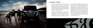 3
Iveco è uno dei pochi produttori al mondo a offrire
una gamma completa di veicoli a trazione totale.
Massif, il nuovo 4x4, porta l’Azienda in un segmento
del trasporto professionale completamente nuovo,
richiamando alla memoria il glorioso precedente con
il quale il Gruppo Fiat fu protagonista nel mondo del
fuoristrada: la Fiat Campagnola.
Con questo veicolo Iveco entra per la prima volta
nel segmento dei fuoristrada leggeri a due volumi. Lo
fa riportando su strada lo spirito della Fiat
Campagnola, un mezzo che ha segnato un’epoca in
un’Italia ancora priva di una struttura viaria moder-
na. La Campagnola ha significato molto per l’Italia del
dopoguerra e della ricostruzione degli anni ’50 ed è
ancora presente nei ricordi degli italiani. Ma la
Campagnola non è solo questo: in livrea bianca, è in-
dissolubilmente legata alle apparizioni di un Papa che
ha inaugurato un modo nuovo di comunicare con la
gente. Sempre in bianco, ma con il logo ONU, ha
contribuito a numerose missioni internazionali di pa-
ce in tutti i continenti. Della sua antenata, il Massif ri-
prende la robusta versatilità e la sobrietà di un vei-
colo concepito per missioni ardue, senza dimentica-
re l’economia di esercizio.
IL MODELLO IN BREVE
2-IMP_NOTA STAMPA MASSIF new simo 21-02-2008 13:40 Pagina 2
 