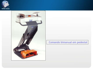 Comando bimanual em pedestal
 
