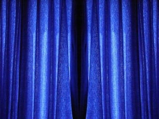 ““Se somos um peixe maior que o tanque em que fomosSe somos um peixe maior que o tanque em que fomos
criados, em vez de adaptarmos a ele, deveríamoscriados, em vez de adaptarmos a ele, deveríamos
buscar o oceano.”buscar o oceano.”
 