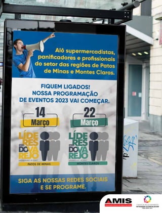 54
Com o consumidor mudando o seu pro-
cesso de compra, saindo de uma compra por
impulso para uma compra mais planejada, os
supermercadistas precisam buscar informações
de seus clientes mais frequentes, a fim de com-
preender sua frequência, hábitos e ocasiões
de consumo, além da tradicional missão de
compra.
Para isso, não basta ter Sistema de Gestão
para Relacionamento com o Cliente, os famo-
sos Customer Relationship Management (CRM). É
preciso ter uma estratégia clara para obter a con-
fiança do cliente, para que ele permita que sua
empresa tenha acesso aos seus dados de compra
e consumo e ir além, ou seja, personalizar as ofer-
tas, promoções, lançamentos de produtos e ser-
viços que estão em sintonia com suas ocasiões e
preferências de compra.
Em um dos últimos painéis desta edição, o
CEO da Express Inc., Tim Baxter, e o CEO da Pilot
#4 – Comportamento de compra
Os supermercadistas vão precisar imple-
mentar em suas lojas o verdadeiro atendimento.
É preciso ir além e servir o cliente em momentos
de dúvida ou estresse, de forma a conseguir trans-
mitir os valores, o propósito da marca e, prin-
cipalmente, reforçar o diferencial competitivo.
Isso já ocorre em outros setores do varejo, com a
venda assistida.
Caberá ao RH, em sintonia com os sócios
e/ou conselheiros do varejo, a estruturação de
um treinamento personalizado, que traga para
cada ponto de contato uma atitude que na prá-
tica transmita soluções para cada ponto de fric-
ção2
. Por exemplo: se o cliente na fila do caixa se
esqueceu de pegar um item, um atendente de
fila realiza a atividade para ele, evitando que o
cliente saia da fila e perca sua posição. Isso gera
endorfina ou estresse?
Precisamos que os repositores/atendentes
sejam verdadeiros especialistas, não somente em
implementar e garantir os projetos de Gerencia-
mento por Categoria (GC). Eles agora precisarão
ser especialistas das seções e promover a venda,
levando informações técnicas sobre o uso e con-
sumo, reforçando as características, vantagens e
benefícios em relação aos produtos concorrentes
e/ou substitutos.
O Gerenciamento por Categoria (GC) está
migrando da categorização por seção para oca-
sião. É irmos além de falar do produto; chegou
a hora de ampliar o serviço e ensinar ao cliente
como utilizar aquele determinado produto.
É preciso construir a relação de confiança
da marca do supermercado na mente e no co-
ração dos clientes. Não perca o prestígio da sua
marca; trabalhe as relações e melhore o giro de
estoque através da recorrência de compra.
Invista em tecnologias que ajudem a auto-
matizar os processos que são repetitivos e con-
somem tempo de sua equipe, com o intuito de
aumentar a disponibilidade para atender os clien-
tes e promover a geração de endorfina.
#3 – Personalização da cultura do atendimento
Atendente nos
principais setores
como padaria,
hortifrúti, açougue
considerado como
destino na estratégia
da GC
REPORTAGEM DE CAPA [NRF RETAIL´S BIG SHOW 2023]
2 Quando alguns obstáculos impedem o cliente de finalizar a compra. É quando a jornada vai se mostrando tão cansativa que leva o consumidor à desistência.
 