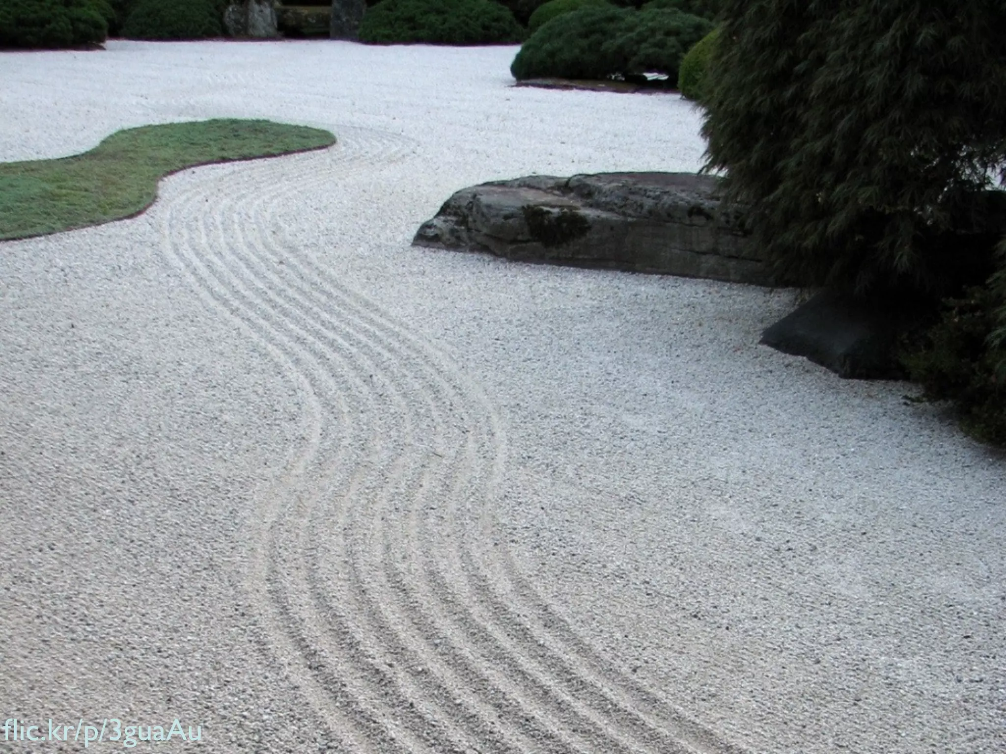 Usability / simplicity




ﬂic.kr/p/3guaAu
 