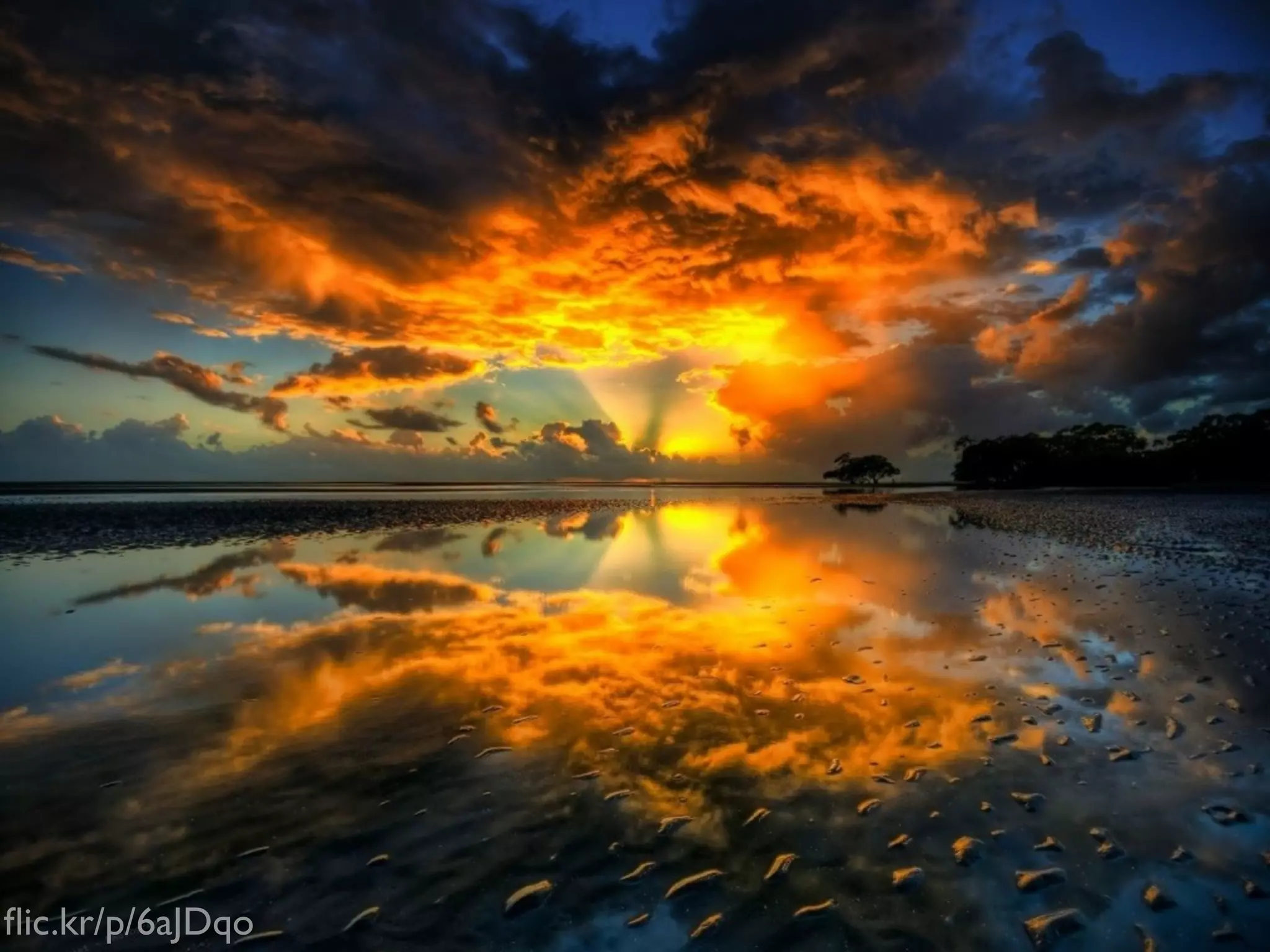 Cloud




ﬂic.kr/p/6aJDqo
 