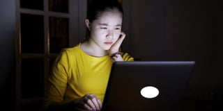 Internet addiction is a growing problem among young people. Beyond physical and mental deterioration, internet addiction can also destroy relationships.