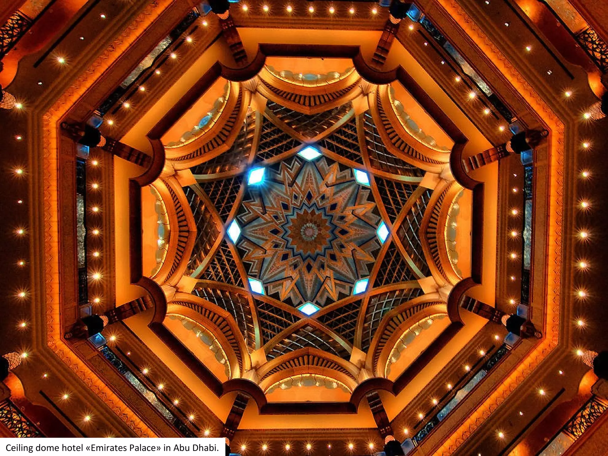 Ceiling dome hotel «Emirates Palace» in Abu Dhabi.
 