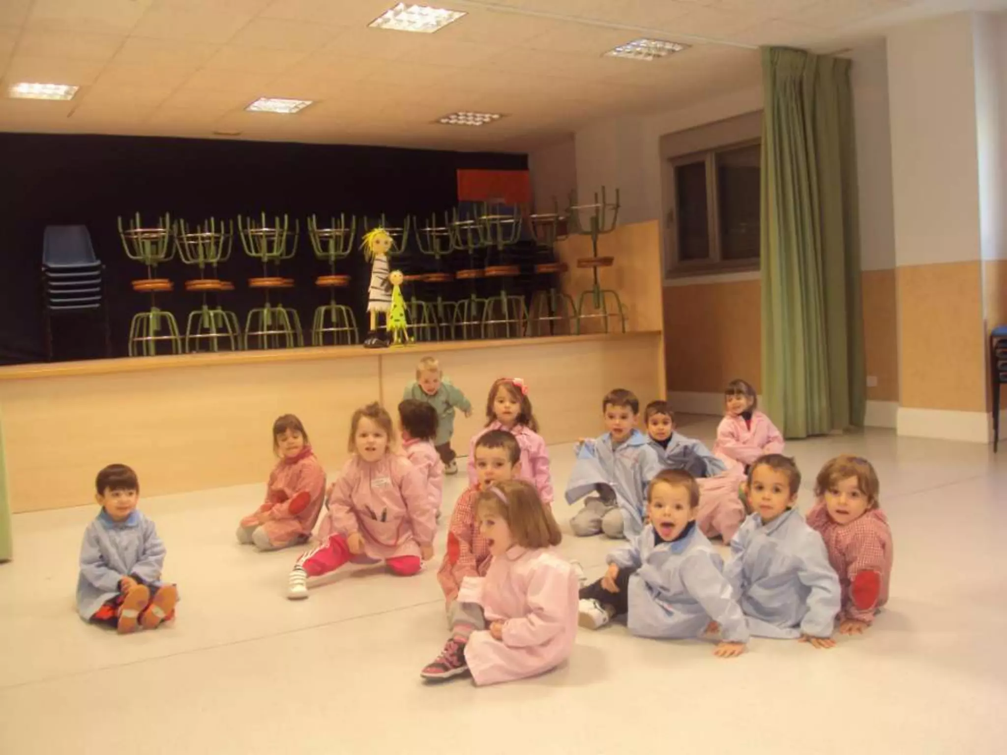 Nuestro cole junto a inés