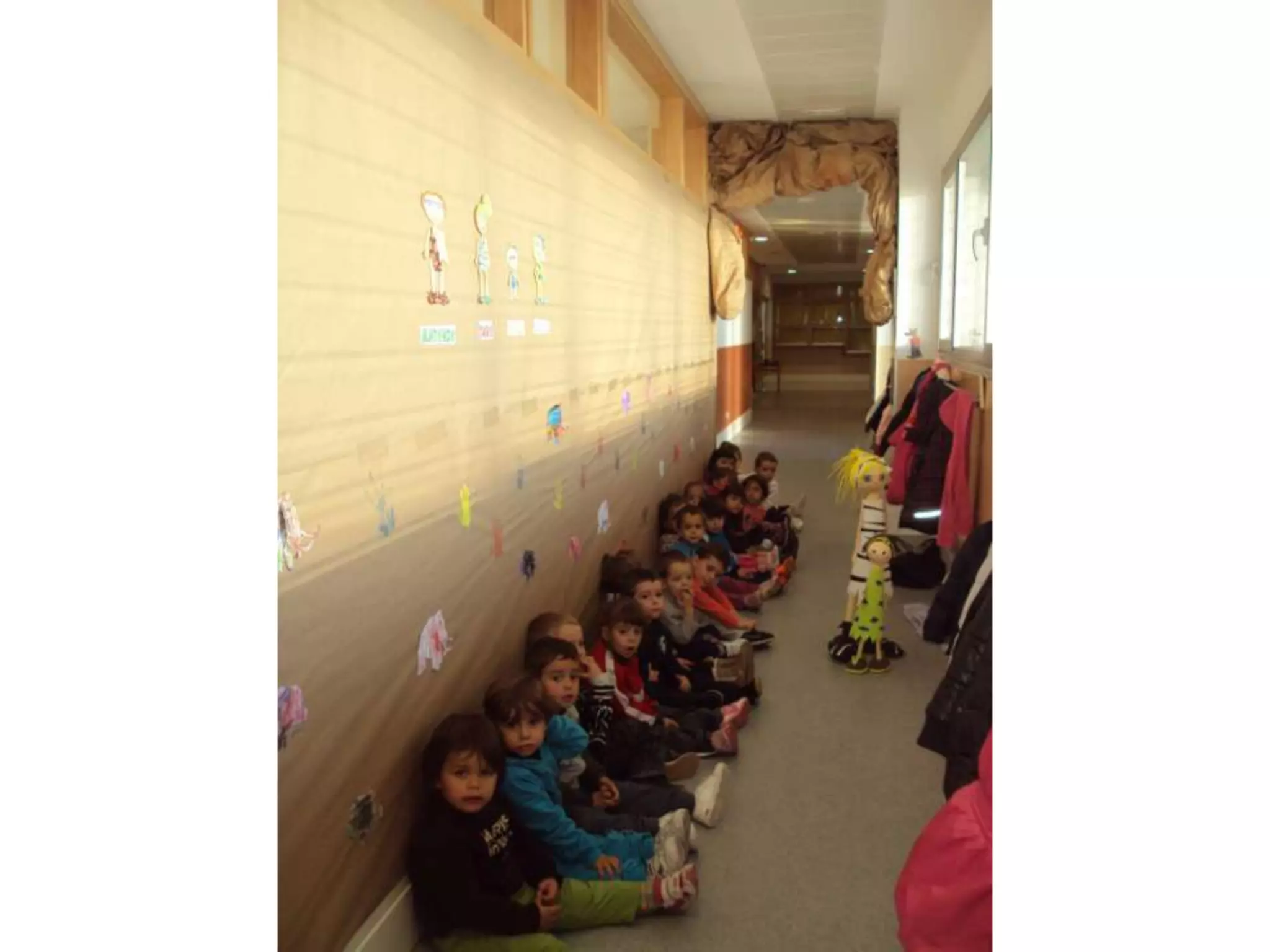 Nuestro cole junto a inés