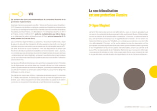 LE NUMÉRIQUE DÉROUTANT Bpifrance Le Lab 41
Le secteur des taxis est emblématique du caractère illusoire de la
protection règlementaire.
L’arrivée d’acteurs proposant une offre « Voiture de Tourisme avec Chauffeur »
( VTC )baséesurlesfacilitésnumériquesarapidementfragilisélesprofessionnels
dusecteur,enrestreignantlabasedeleurclientèle( selonlesdonnéesdéclaratives
recueillies par Atout France, on dénombre 7 213 entreprises de VTC en 2014
en France, contre 1 286 en 2011, soit une multiplication par 4,6 en 3 ans )
et en relativisant la valeur de leurs licences ( à Paris, prix en baisse de 25 %
entre janvier 2013 et mai 2014 ).
Les contraintes réglementaires qui pèsent sur les acteurs traditionnels, visant
à assurer la sécurité des transports et la transparence des tarifs, sont autant
de freins qui ne leur permettent pas de réagir avec la même agilité que les VTC.
Un texte de loi est en cours d’examen, mais ses dispositions ne seront pas
forcément de nature à préserver la viabilité à terme de l’activité « taxis ». Surtout,
on constate que ces demandes de protection réglementaire de la part des taxis
–indépendammentdeleurlégitimité–seheurtentauxattentesdesconsommateurs
qui se sont désormais habitués à la qualité de service et à la facilité d’utilisation
des services VTC.
LaréponseofficielledeUberlorsquedesautoritésmunicipalestententd’interdire
ou de réglementer son arrivée dans une nouvelle ville est tout à fait éclairante
quantaupositionnementdecesacteursdisruptifs,quiseplacentsystématiquement
ducôtédel’innovationauservicedesconsommateurs( cequimetlesdirigeants
politiques en porte-à-faux ).
Danslederniercasendate,àSéoul,l’entrepriseaméricaineaujourd’huivalorisée
à 17 Md$ a ainsi déclaré, en réaction à la volonté du maire de réglementer son
activité, que « Séoul risquait fort de rester prisonnière du passé et de rater le
coche de ce mouvement international qu’est l’économie du partage ».
Lanon délocalisation
estuneprotectionillusoire
3e ligne Maginot
Le fait d’être dans des services de taille réduite, avec un ressort géographique
circonscritetunpotentieldedéveloppementlimité,peutdonnerl’illusiond’êtreprotégé,
comme en dehors de la transformation numérique. Là encore, ce raisonnement ne
peut pas tenir dans une époque où « le logiciel dévore le monde ». Si l’on revient sur
l’exemple initial du secteur de l’hôtellerie, on constate que ce service a tout de l’offre
non-délocalisable. Pourtant, on l’a vu, les plates-formes de réservation ont su
s’accaparerunepartiesignificativedelavaleur,sansqueleshôteliersvoientaugmenter
ni leur fréquentation ( le taux d’occupation est resté stable ), ni leur CA. Comme le dit
aujourd’hui le responsable de la Fédération Synhorcat que nous avons interrogé,
« nous aurions dû anticiper et créer notre propre plate-forme, pour conserver la main
et ne pas être dans une telle situation de dépendance vis-à-vis d’acteurs extérieurs ».
VTC
 