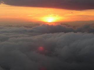 Per tot el
que els
meus néts
un dia
tindran
temor.

Per la por a la mirada dels
nens, joves, vells i adults.

Viure en Català

 