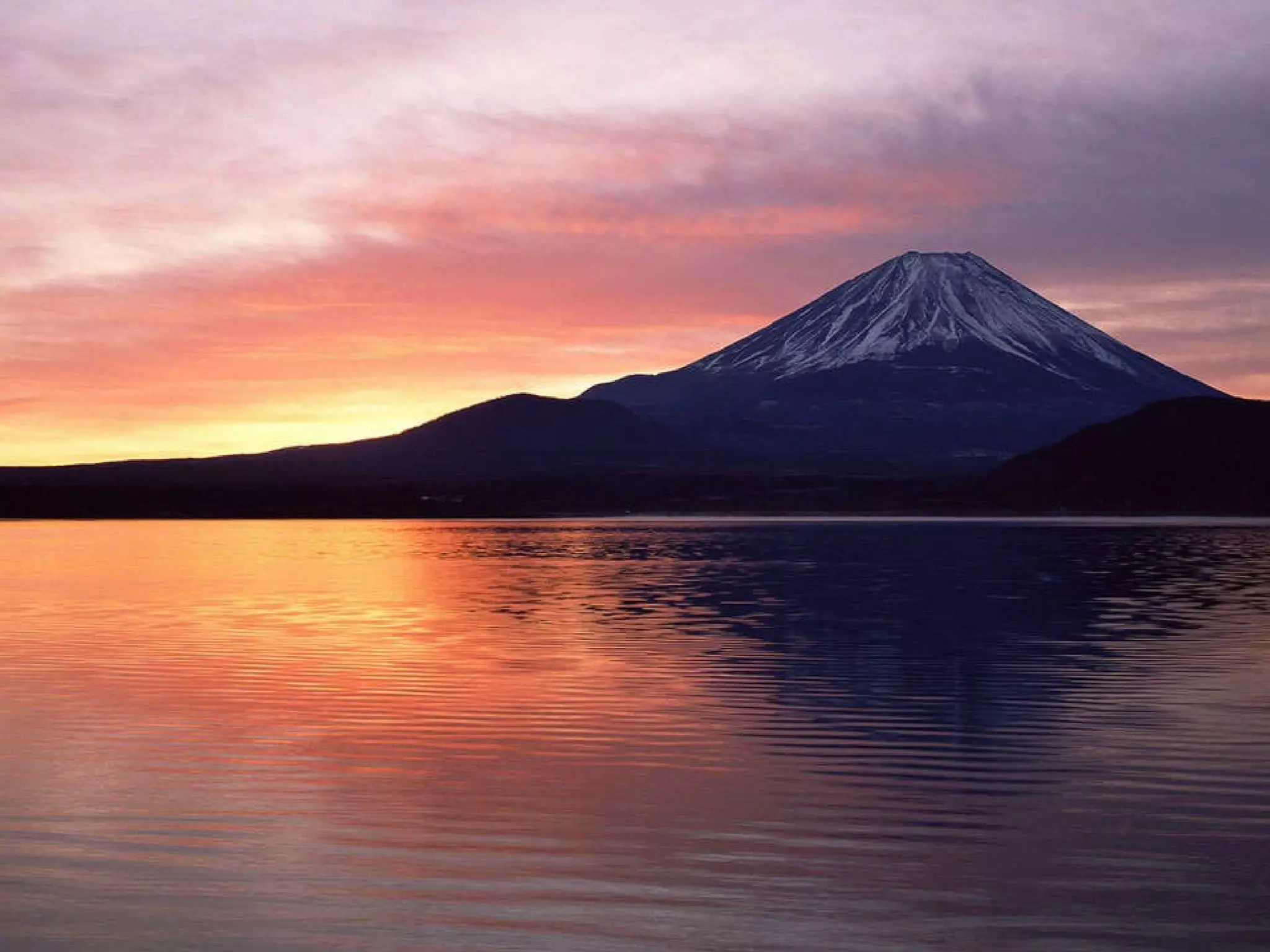 Coração agradecido fala diretamente com Deus Tenha um belo dia, cheio de gratidão. Com o melhor do meu amor,  Jane Mary 
