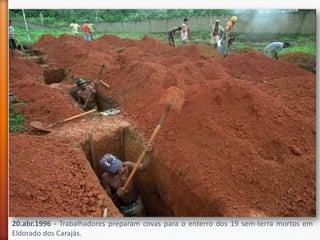 20.abr.1996 - Trabalhadores preparam covas para o enterro dos 19 sem-terra mortos em
Eldorado dos Carajás.
 