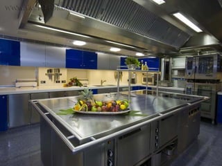 O iate do principe alberto do monaco