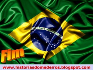 Pedro de Alcântara João Carlos Leopoldo Salvador Bebiano
Francisco Xavier de Paula Leocádio Miguel Gabriel Rafael Gonzaga,
segundo imperador do Brasil, nasceu no Rio de Janeiro em 2 de
dezembro de 1825. Assumiu o trono em 18 de julho de 1841, aos 15
anos de idade, sob a tutela de José Bonifácio e depois do Marquês
de Itanhaém.
Em 1843, casou-se como a princesa napolitana Tereza Cristina
Maria de Bourbon, com quem teve quatro filhos, dos quais
sobreviveram as princesas Isabel e Leopoldina.
D. Pedro II consolidou a soberania nacional e incentivou o
progresso do país. Homem culto e avesso à política, protegeu
artistas, escritores e cientistas, havendo mantido correspondência
com vários deles ao longo de sua vida. Fez inúmeras viagens ao
exterior, tendo trazido para o Brasil modernas tecnologias, tais
como o telégrafo e o telefone, além do selo postal.
Muito preocupado com a ecologia, construiu um jardim botânico em
Manaus e reflorestou parte do maciço da Tijuca, no Rio de Janeiro,
criando a floresta do mesmo nome.
Deixou o país dois dias após a proclamação da República, em 17 de
novembro de 1889, vindo a falecer dois anos depois em Paris, aos
66 anos, debilitado pela diabetes.
Fonte: www.senado.gov.br
 