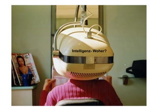 33
Fachhochschule des Mittelstands(FHM)
OMKB 2017 33© Prof. Dr.-Ing. Manfred Leisenberg
Was ist Online-Marketing?
KI im digitalen Marketing 2017
•  Chat Bots: Ansprache der User nach Klassifikation mit
neuronalem netzUm
•  IBMs Watson für Fragenbeantwortung
•  The North Face arbeitet mit IBM Watson. User mit einem AI-
basiertem Fragebogen begrüßt. Dieser sollte dann
wiederumkontextuelle Vorschläge machen können.
•  Unruly DNA. Auf Basis von linguistischer Analyse und Machine
Learning lassen sich psychologische Profile erstellen, die die
potentielle Wirkung von Video Ads schätzbar machen.
•  Hängt an der Qualität der Trainungs- und Testdaten
Intelligenz- Woher?
 