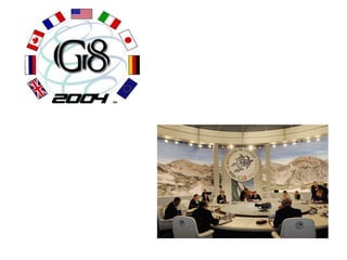 Frase 9Disneylândia, “Filhos de imigrantes russos casados na Argentina com uma pintora judia, lanternas japonesas e chicletes americanos nos bazares coreanos de São Paulo, pilhas americanas alimentam eletrodomésticos ingleses na Nova Guiné, relógios suíços falsificados no Paraguai vendidos por camelôs no bairro mexicano de Los Angeles’’. Uma dissertação bem peculiar no que se diz despeito a inter-relação e comunicação de povos e raças nos quatro cantos do planeta, levando em consideração os costumes do mundo capitalista que vivemos.”Crianças iraquianas fugidas da guerra não obtém visto no consulado americano do Egito para entrarem na Disneylândia’’,aludia conflitos entre os EUA e o Iraque.