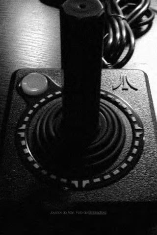 Joystick do Atari. Foto de Bill Bradford.
 