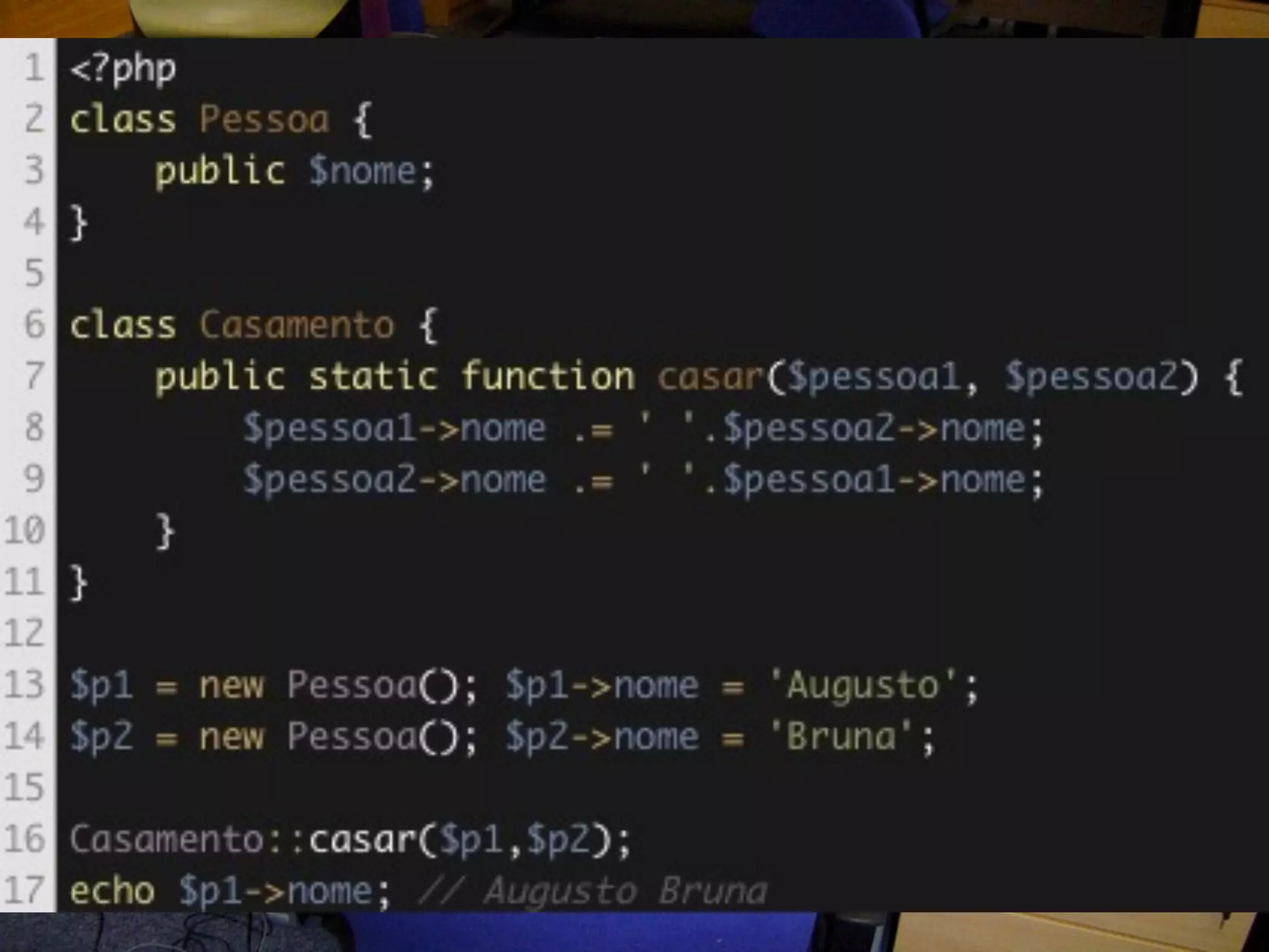 OBJETOS E REFERÊNCIAS
 