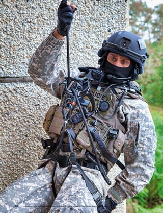 Competição GrimpDay, Bélgica Foto: Jakub Ptačinský
Entrenamiento de las Fuerzas Especiales de la Policía Checa, República Checa. Foto: Artsiom Hasiankou
60
 