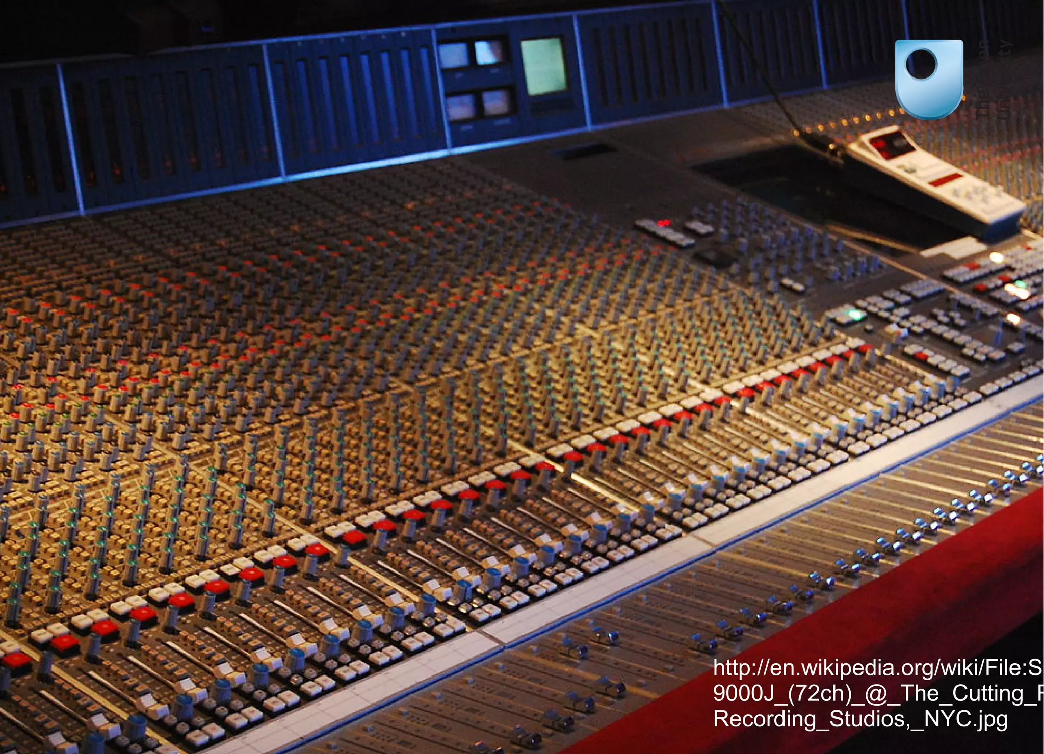 http://en.wikipedia.org/wiki/File:SS
9000J_(72ch)_@_The_Cutting_R
Recording_Studios,_NYC.jpg
 