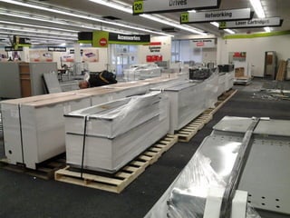 Packing and Shipping Fixtures on a National Scale